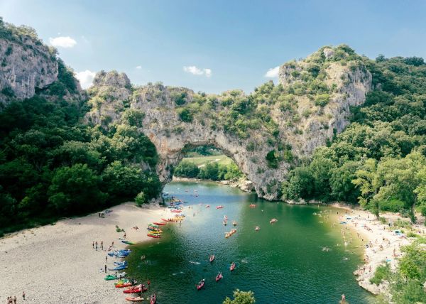 Les plus belles rivières et spots de baignade en ardèche avec le camping le plan d'eau
