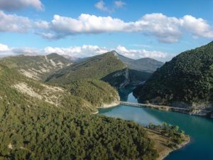 Planifiez votre visite aux Gorges du Verdon en été, pour profiter du soleil et des activités de plein air